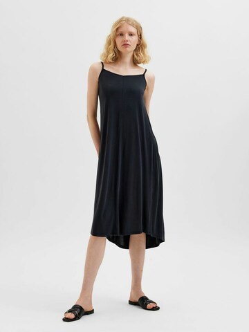 Selected Femme Petite Kleid 'FINIA' in Schwarz