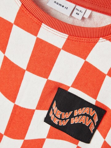 NAME IT Sweatshirt 'Benno' in Oranje