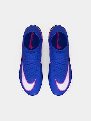 NIKE Soccer Cleats in Blue