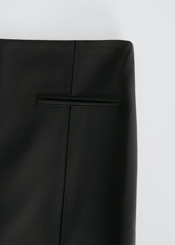 Evazați Pantaloni 'America' de la MANGO pe negru