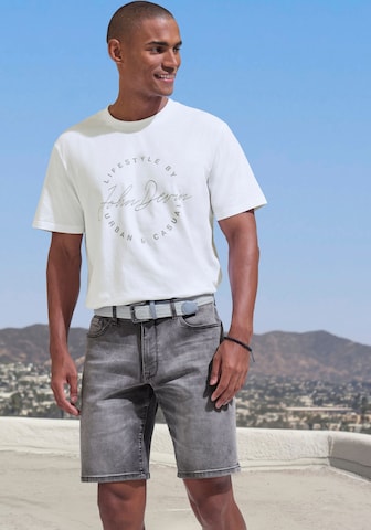 JOHN DEVIN Shirt in White: front