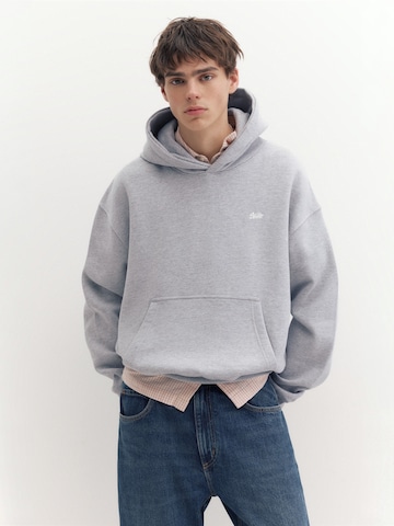 Pull&Bear Tréning póló 'STWD' - szürke