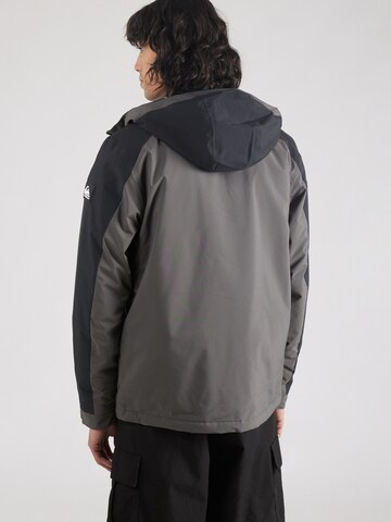 Giacca sportiva 'MISSION' di QUIKSILVER in grigio