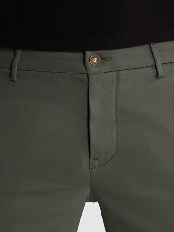 Tapered Pantaloni chino 'Shiftback tapered fit chino' di CAST IRON in verde