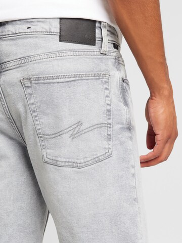 QS Regular Shorts 'John' in Grau