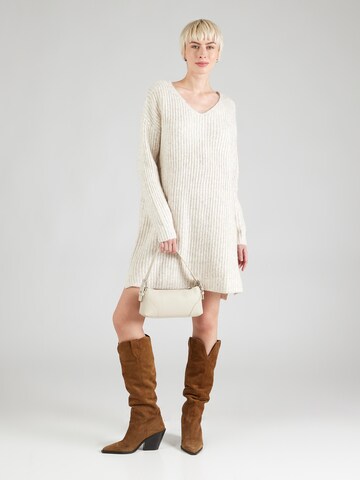 Abito in maglia di Sublevel in beige: frontale