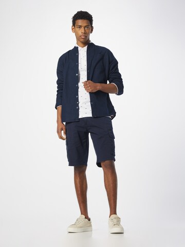 No Excess Regular Shorts in Blau