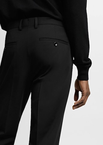 MANGO MAN Normální Kalhoty s puky 'PAULO' – černá