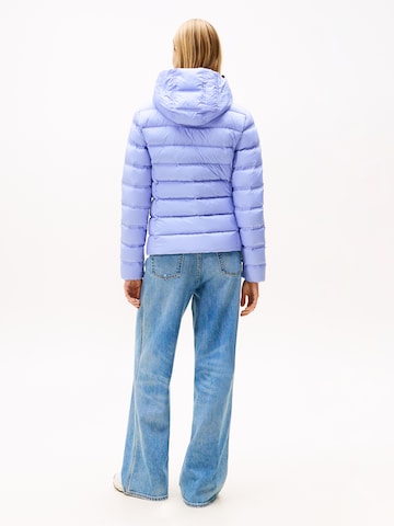Tommy Jeans Jacke in Blau