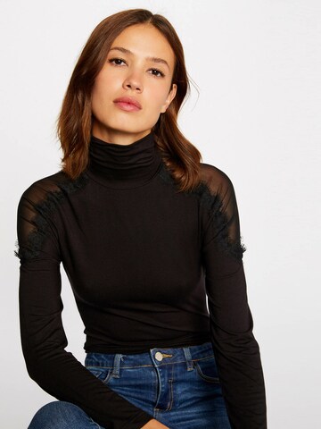 Morgan Shirt in Schwarz: Vorderseite