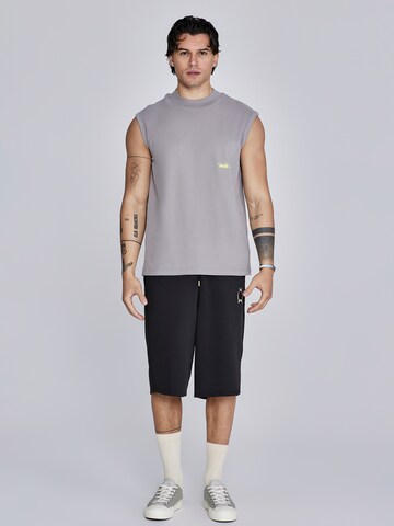 SikSilk Shirt in Grey