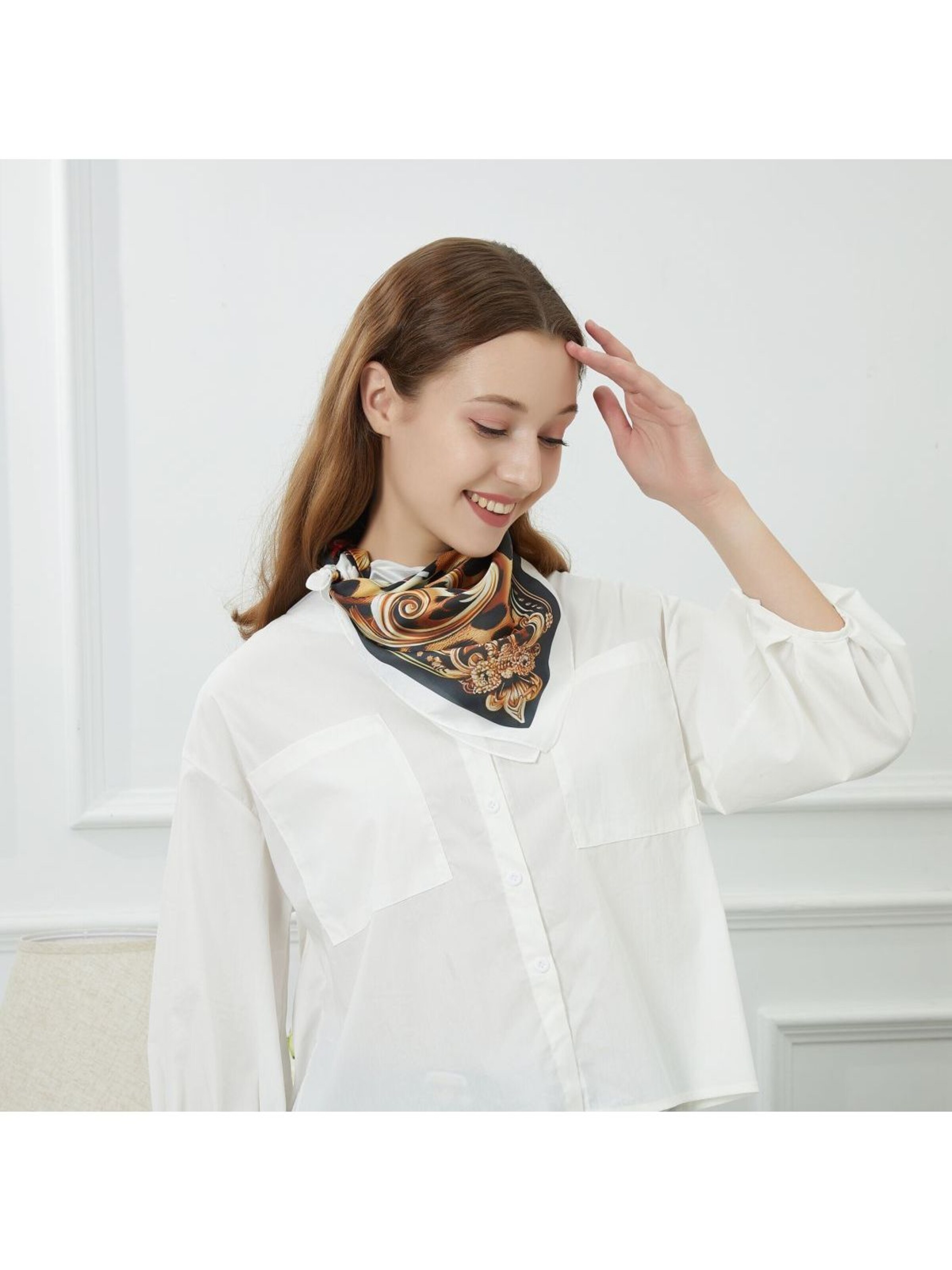 alberto cabale Scarf 'Cléo' in Black