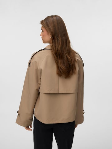 Manteau mi-saison 'VMLuciachloe' VERO MODA en argent