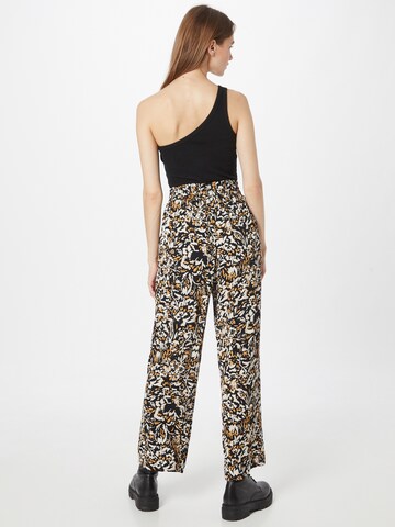 Wide Leg Pantalon 'Hennie' minus en beige