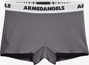 ARMEDANGELS Broekje ' ERYNAA ' in Zwart: voorkant