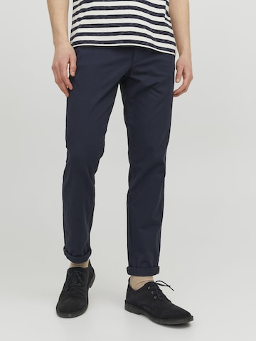 Slimfit Pantaloni eleganți 'JPSTMarco JJFury' de la JACK & JONES pe albastru: față