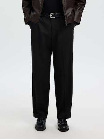SELECTED Loosefit Pantalon in Zwart: voorkant