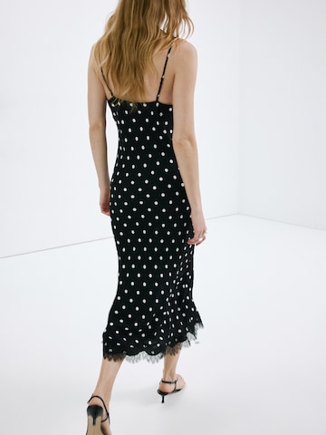 MANGO Mekko 'Silveri' värissä musta