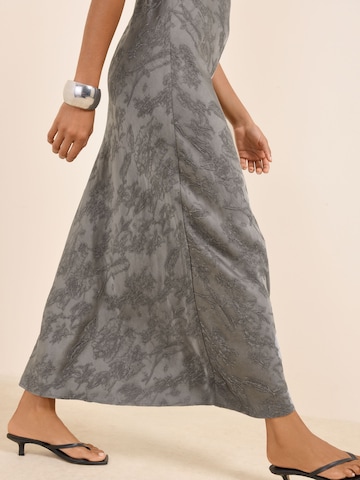 Bhoem Evening dress in Grey
