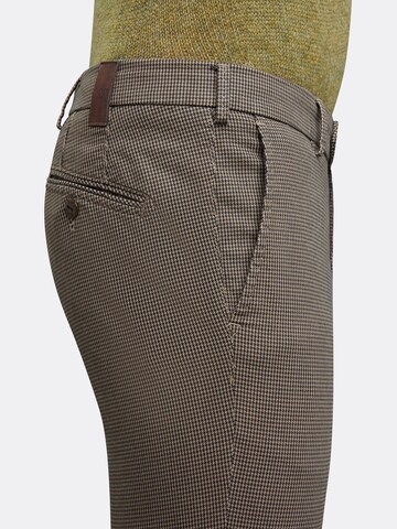 MMX Germany Slim fit Chino trousers in Brown