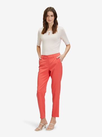 Betty Barclay Tapered Businesshose mit Bügelfalte in Rot
