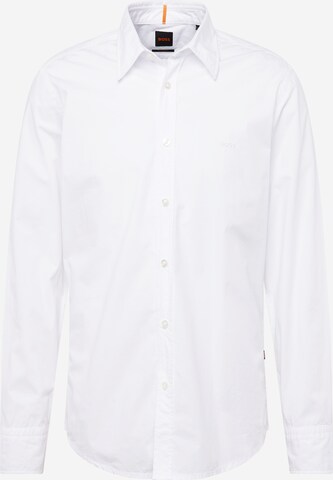 Coupe regular Chemise 'Relegant_6' BOSS en blanc : devant