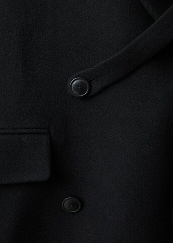 MANGO MAN Between-Seasons Coat in Black