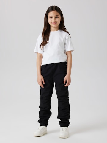 NAME IT - Tapered Pantalón 'NKNALFALIGHT08' en negro
