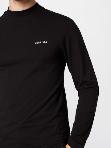 Maglietta di Calvin Klein in nero