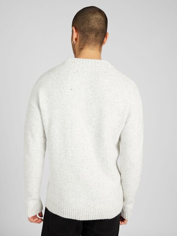MUSTANG Пуловер 'EMIL' в бяло