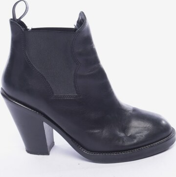 Acne Dress Boots in 39 in Black: front