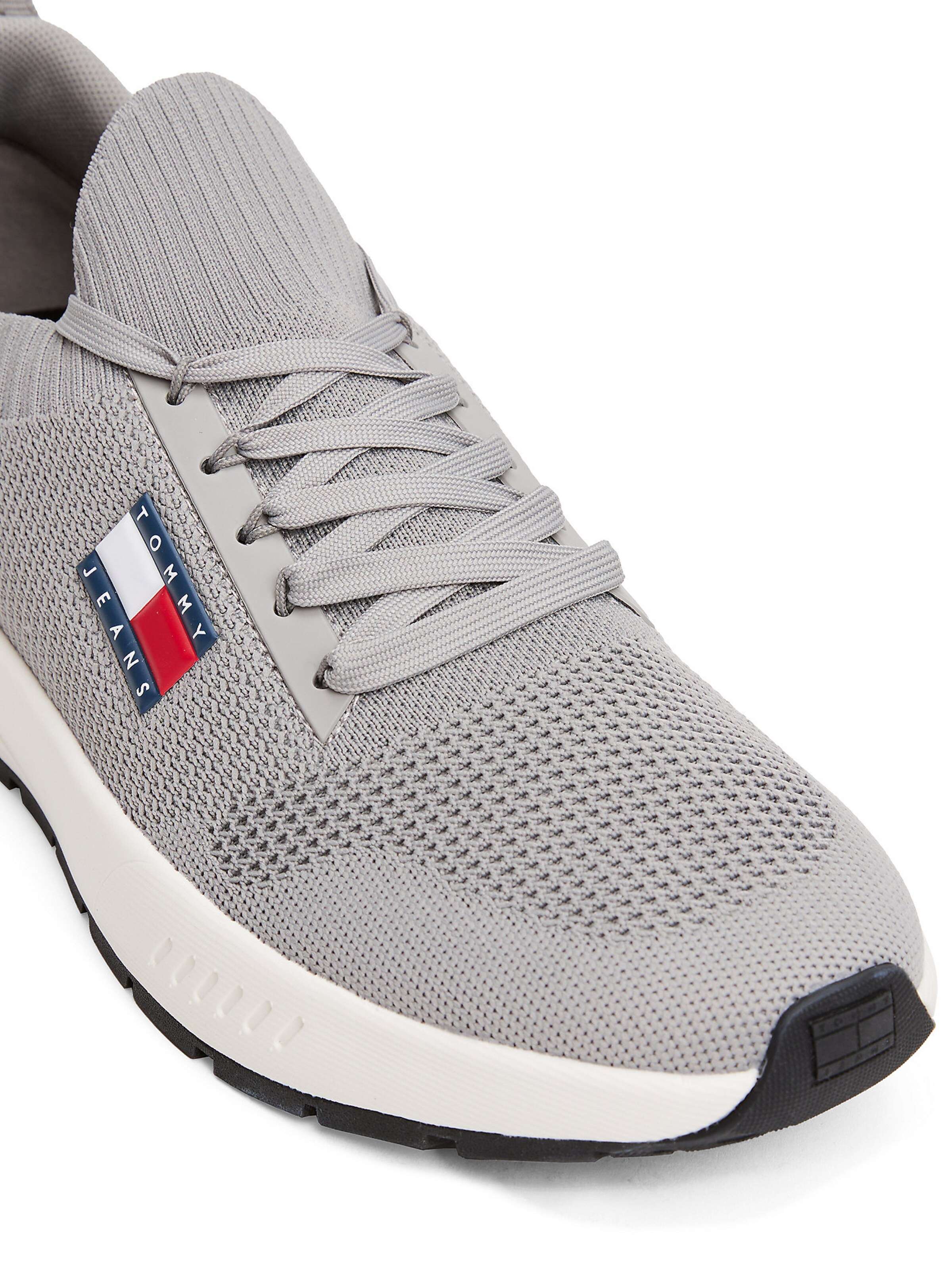 Tommy Jeans Sneaker in Grau