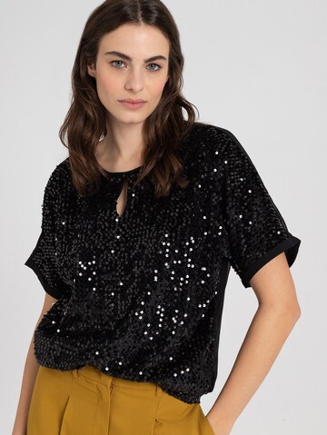 MORE & MORE Blouse in Zwart: voorkant