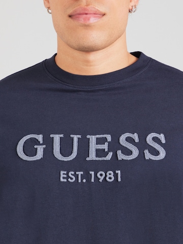GUESS Μπλουζάκι σε μπλε