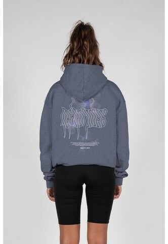 MJ Gonzales Sweatshirt 'Metamorphose V.4' i grå