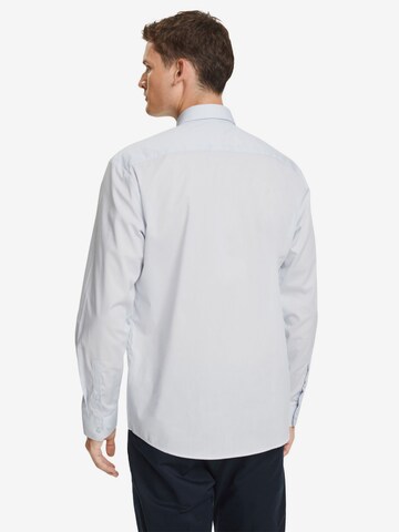 Coupe regular Chemise ESPRIT en blanc