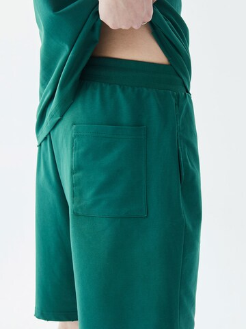 VAMOS CLO Loose fit Pants 'Yvelines' in Green