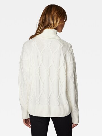 Mavi Sweater in White