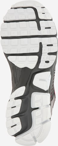 Nike SportswearNiske tenisice 'ZOOM VOMERO 5' - smeđa boja
