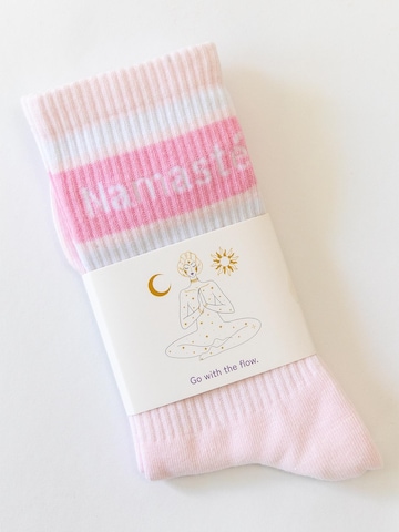 Divasya Socken 'Namasté'‌‌‌‌‌‌‌‌‌‌ in Pink