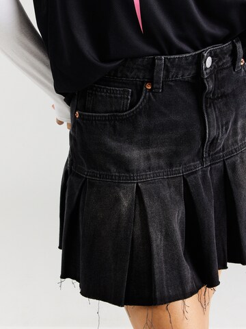 Gonna di Monki in nero