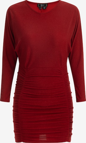 Robe faina en rouge : devant