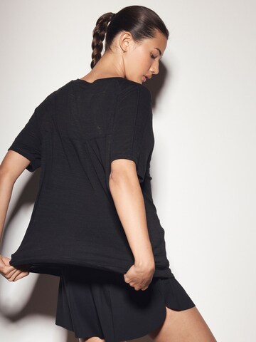 T-shirt Next en noir