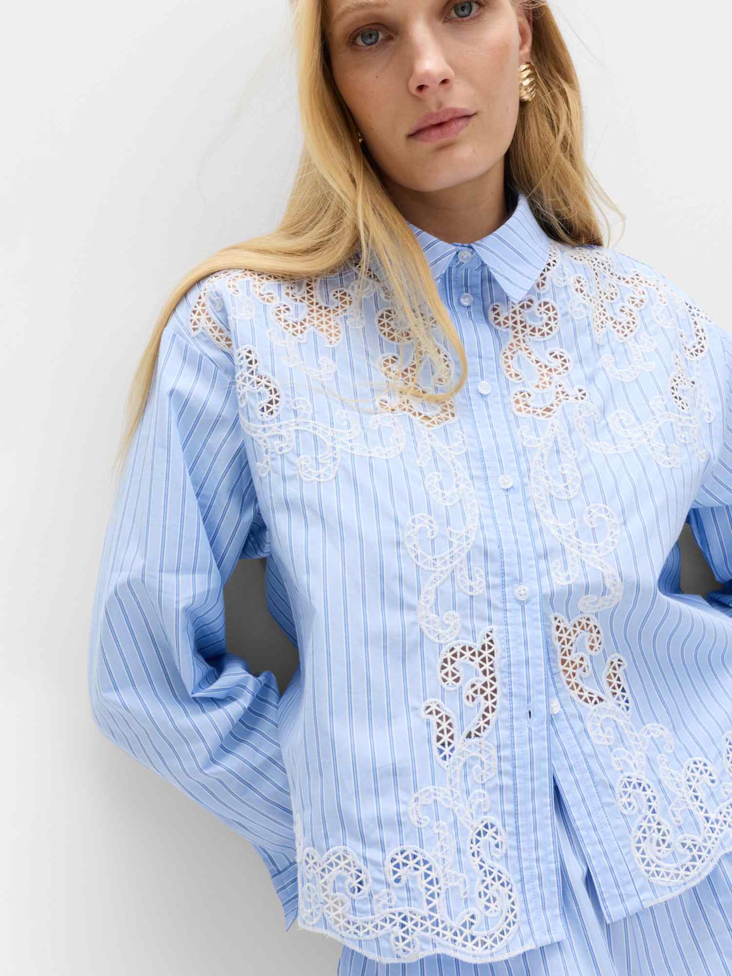 Chemisier Marks & Spencer en bleu : devant