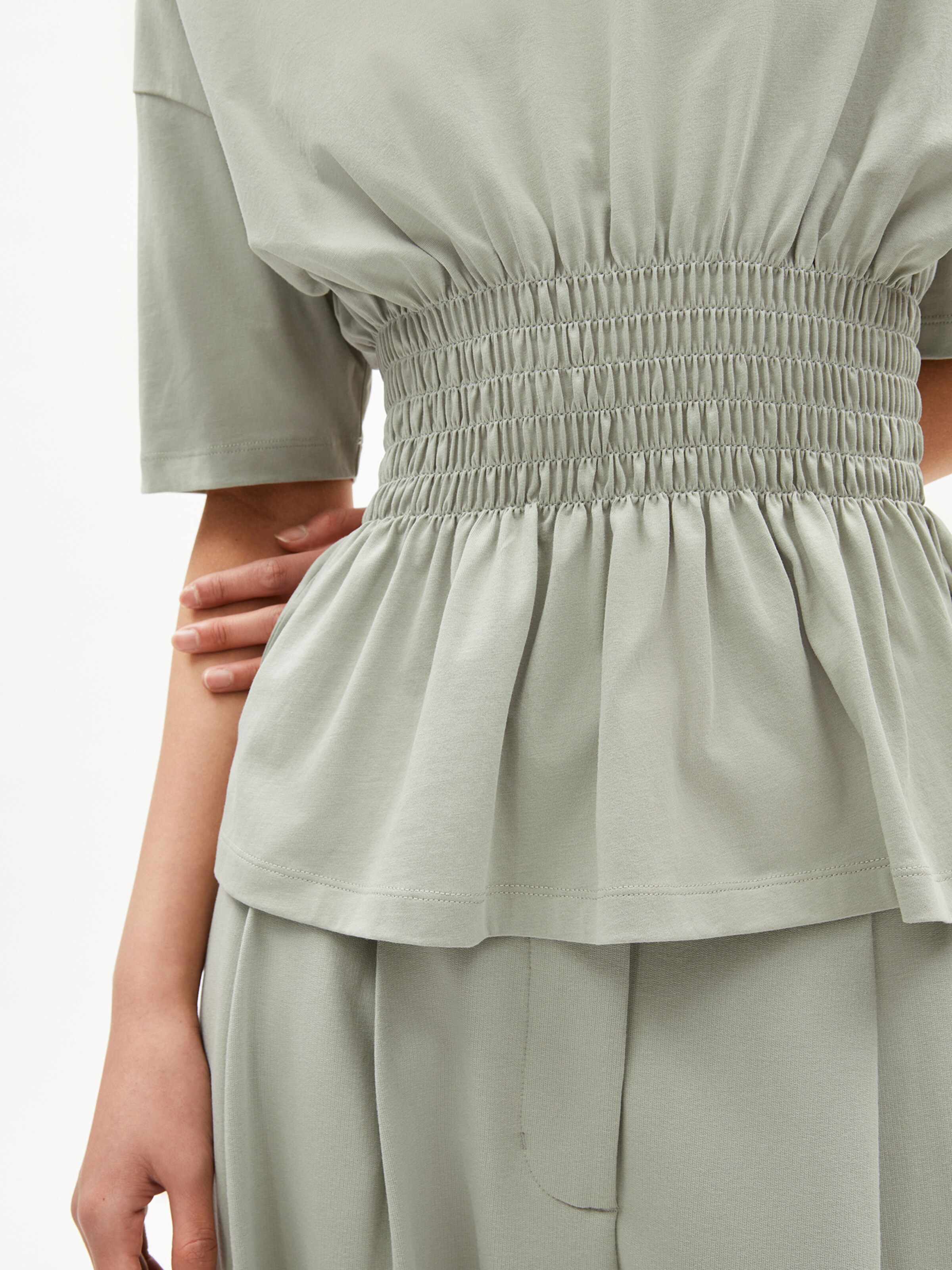 T-shirt ARMEDANGELS en vert