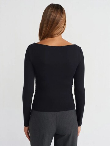 Dilvin Blouse in Zwart