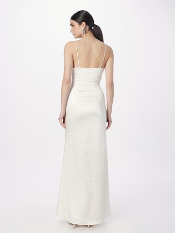 True Decadence Βραδινό φόρεμα σε λευκό