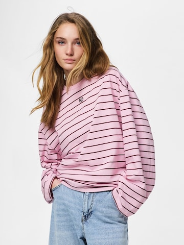 PIECES Shirts 'PCSADIE BARREL' i pink: forside
