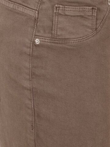 Skinny Jeans 'CHLOE' di ONLY Carmakoma in marrone