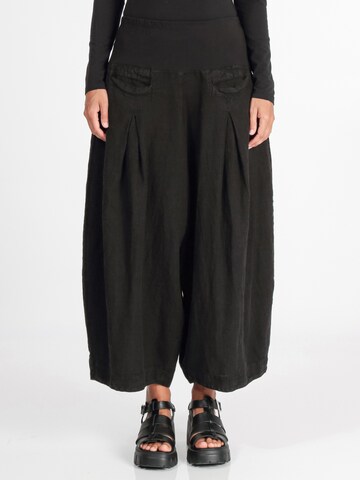 GRIZAS Wide leg Byxa i svart: framsida